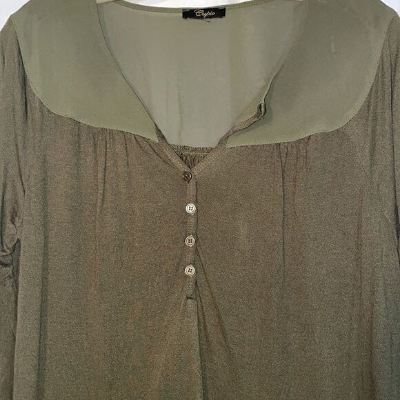 Cupid green blouse   - Picture 2 of 6